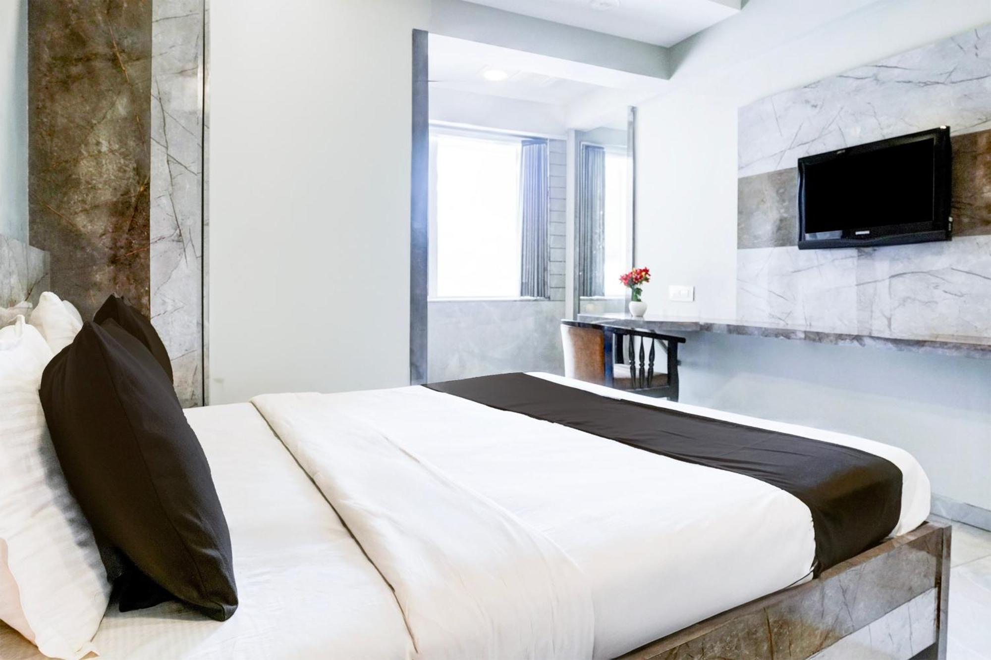 Turambhe Super Townhouse Oak Vashi酒店 外观 照片